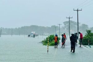 நாட்டில் நிலவும் சீரற்ற வானிலை- நபர் ஒருவர் உயிரிழப்பு; 7,757 பேர் பாதிப்பு!
