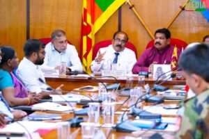 பலாலி வீதியை மேலும் ஒரு மணி நேரம் திறந்து விடுவதற்கு இராணுவத்தினர் சம்மதம்!