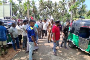 ‘பிக்மீ’யால் வாழ்வாதாரம் பாதிக்கப்படுவதாக கொடிகாமம் முச்சக்கரவண்டி உரிமையாளர் சங்கத்தினர் போராட்டம்!