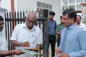 நெல்லுக்கு நியாய விலை கோரி விவசாயிகள் கவனயீர்ப்பு போராட்டம்!