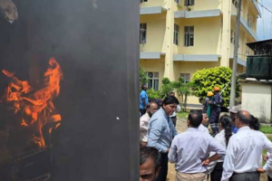 காலி தேசிய வைத்தியசாலையில் தீ பரவல்!