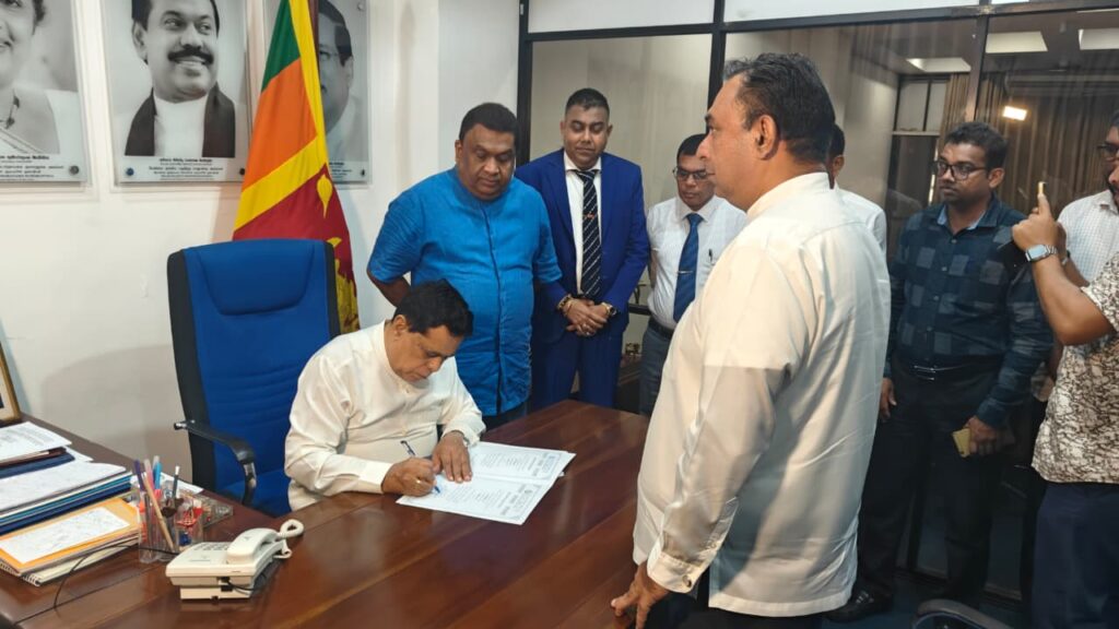 அகில சாலிய எல்லாவல ஶ்ரீலங்கா சுதந்திரக் கட்சியில் உத்தியோகபூர்வமாக இணைவு!