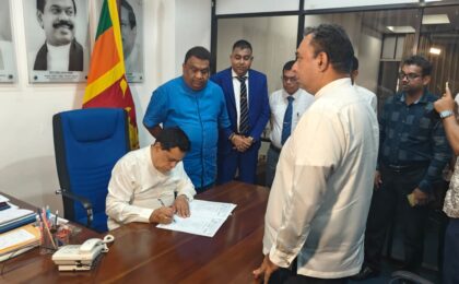 அகில சாலிய எல்லாவல ஶ்ரீலங்கா சுதந்திரக் கட்சியில் உத்தியோகபூர்வமாக இணைவு!