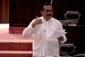 கண்டி நகரில் மேலும் பல வீதி அபிவிருத்திப் பணிகளை மேற்கொள்ள திட்டம்- அமைச்சர் பிமல் ரத்நாயக்க!