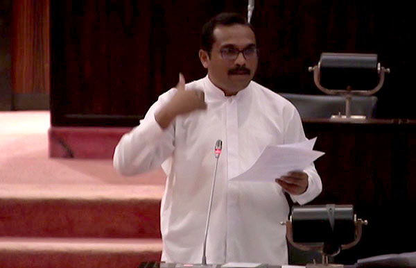 கண்டி நகரில் மேலும் பல வீதி அபிவிருத்திப் பணிகளை மேற்கொள்ள திட்டம்- அமைச்சர் பிமல் ரத்நாயக்க!