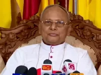 தொலைபேசிகளுக்கு அடிமையானதால் மனித உறவுகள் வீழ்ச்சி!!
