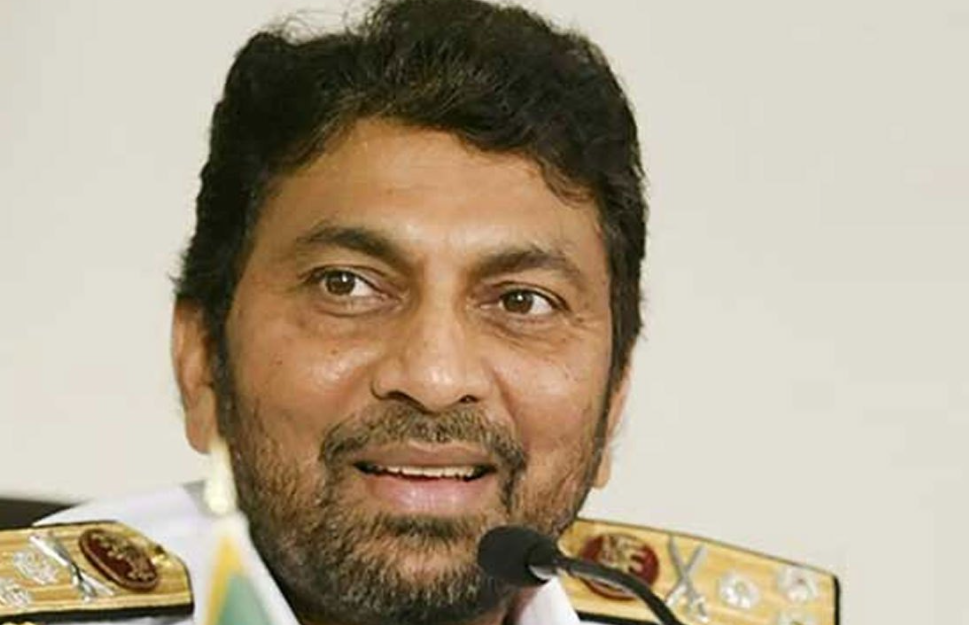 இலஞ்ச ஊழல் ஒழிப்பு விசாரணை ஆணைக்குழுவினால் முன்னாள் கடற்படைத் தளபதி கைது!