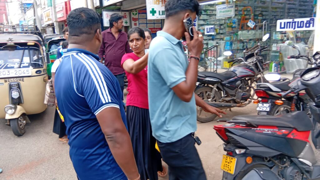 யாழ் நகரப் பகுதியில் பொதுமக்களுக்கு இடையூறாக இருந்த 30க்கும் மேற்பட்ட யாசகர்களை அப்புறப்படுத்திய பொலிஸார்!
