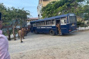 நீர்கொழும்பு சிறைச்சாலையிருந்து பூஸா சிறைக்கு மாற்றப்பட்ட கைதி ஒருவர் உயிரிழப்பு!