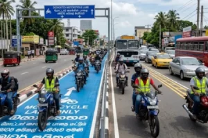 இலங்கையில் முதல் முறையாக மோட்டார் சைக்கிள்களுக்கு தனி வீதி!