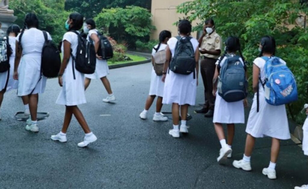 நிலவும் சீரற்ற வானிலை- மத்திய மாகாண பாடசாலைகளுக்கு விடுமுறை வழங்க அனுமதி!