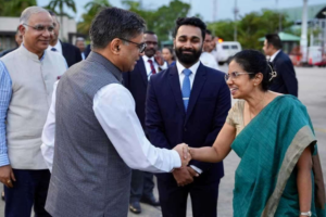 இலங்கைக்கு உத்தியோகப்பூர்வ விஜயம் மேற்கொண்ட வெளியுறவுச் செயலாளர் மீண்டும் இந்தியா திரும்பினார்!