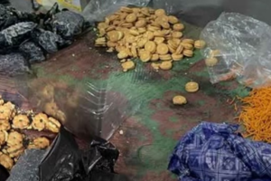 தாய்லாந்திலிருந்து இலங்கைக்கு அனுப்பப்பட்டிருந்த தொகுதியொன்றில் இருந்து 10 கோடிக்கும் அதிக பெறுமதியான போதைப்பொருள் மீட்பு!
