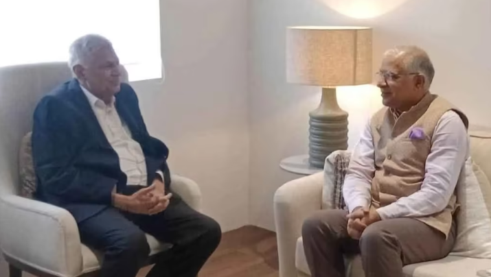 ரணில் விக்கிரமசிங்க, இலங்கைக்கான இந்திய உயர்ஸ்தானிகர் சந்தோஷ் ஜாவுக்குமிடையில் சந்திப்பு!